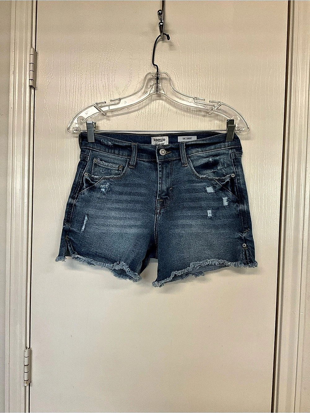 🌺$5.00 must bundle🌺Kensie The Short Distressed Denim Jean Shorts Blue Waist 27